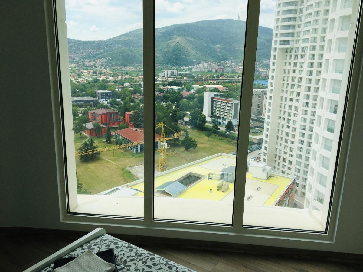 Mdm Sky Apartments Skopje Esterno foto
